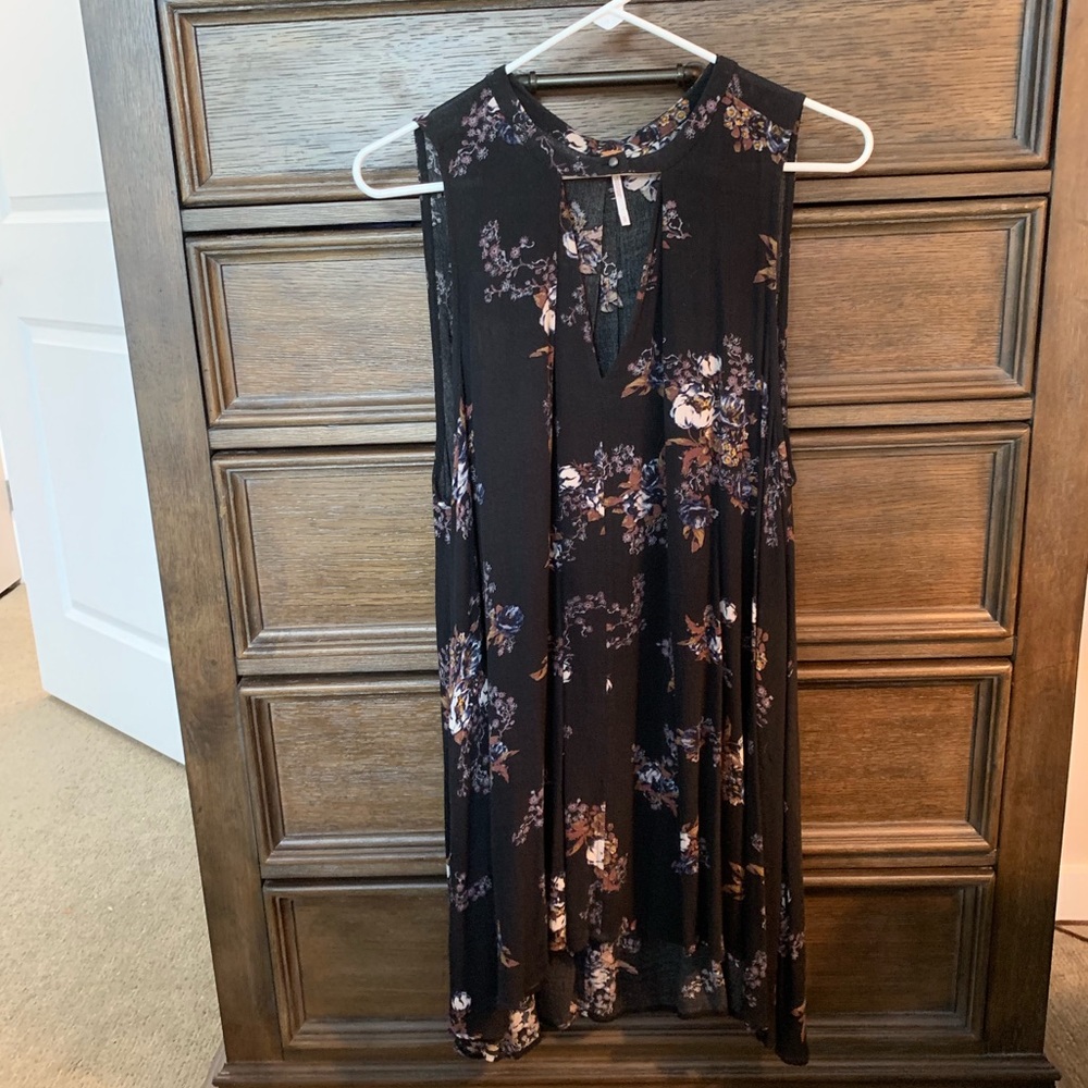 SOLD- Free people boho black floral tunic - Picture 2 of 2